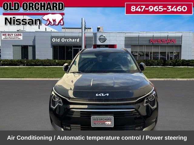 Used 2023 Kia Niro EX Touring FWD image 2