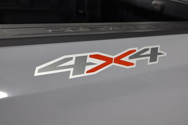 Used 2024 Chevrolet Silverado 1500 LT AWD/4WD image 40
