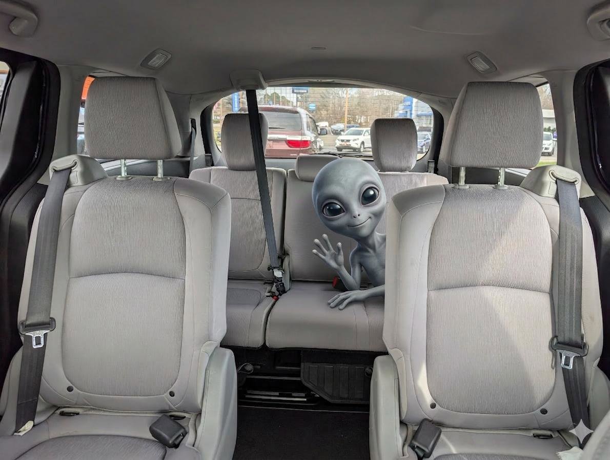 Used 2018 Honda Odyssey LX image 26