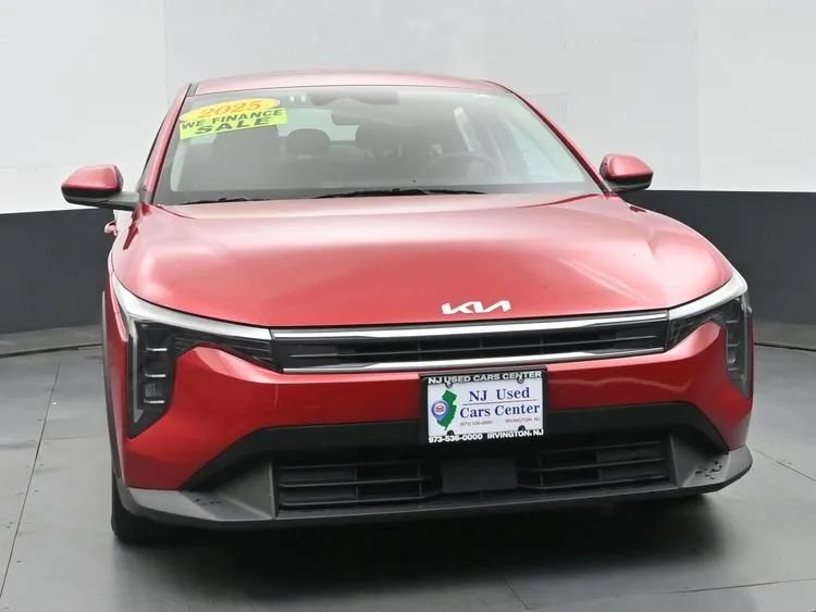 Used 2025 Kia K4 FWD image 3