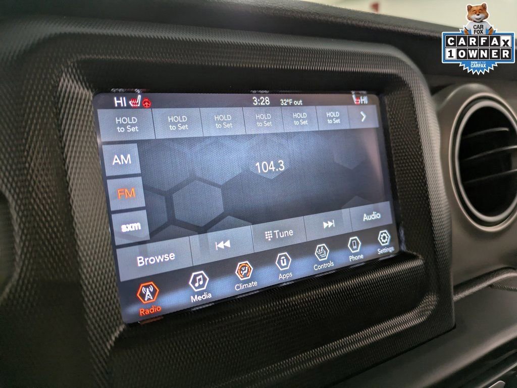 Used 2021 Jeep Gladiator Willys image 12