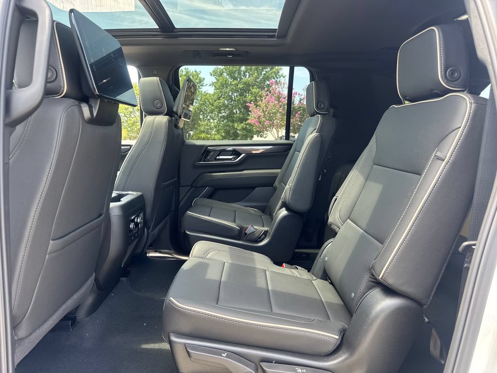 New 2026 GMC Yukon XL Elevation w/ Elevation Premium Package AWD/4WD image 13