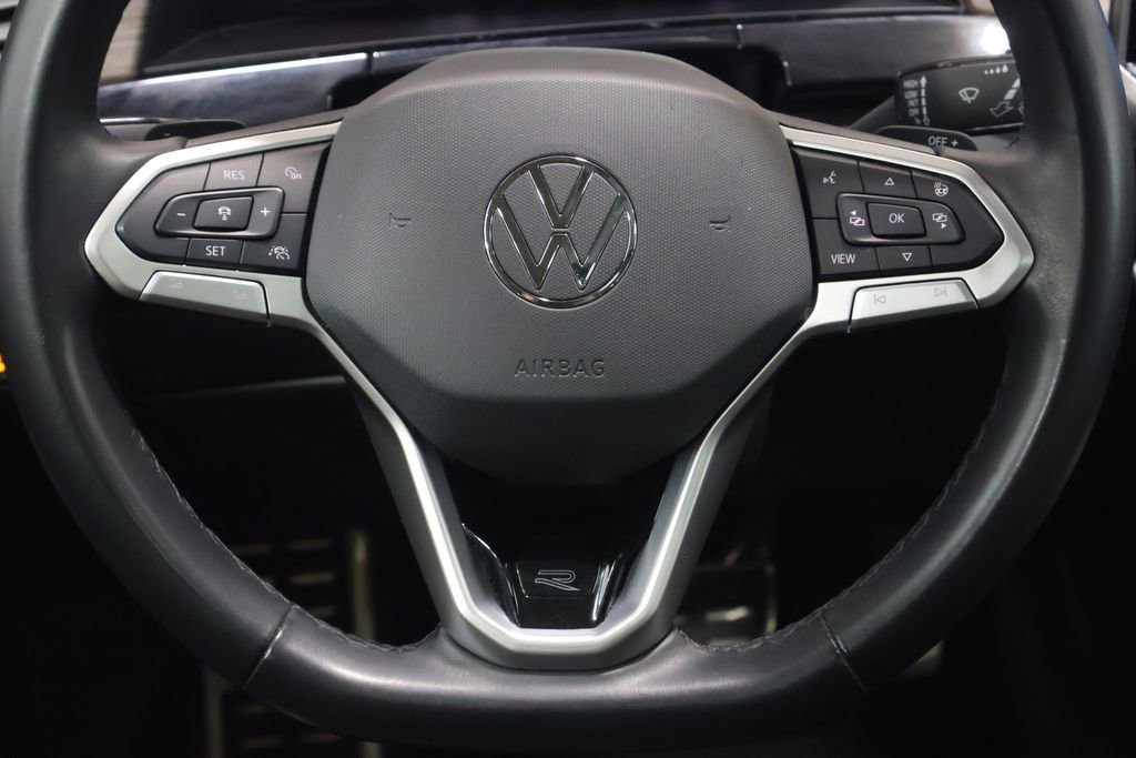 Used 2024 Volkswagen Atlas SEL Premium R-Line image 17