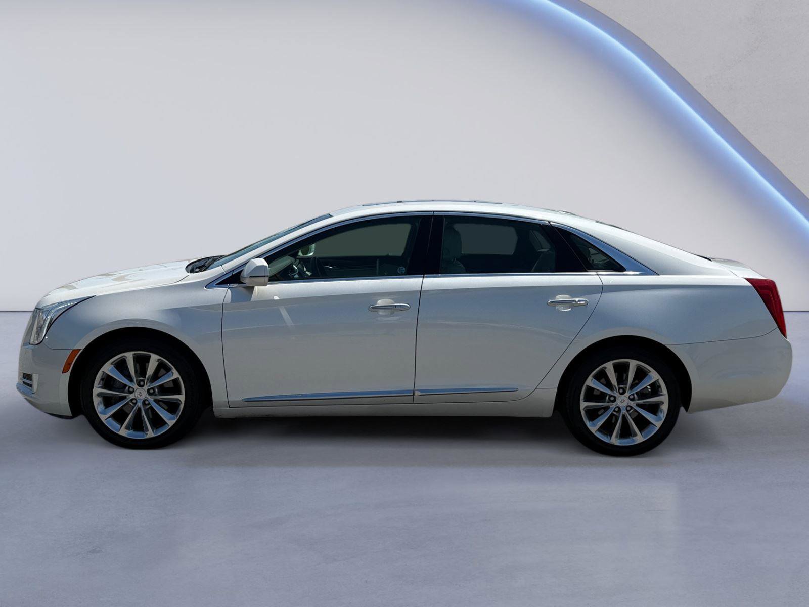 Used 2013 Cadillac XTS Luxury w/ Driver Awareness Package AWD/4WD image 9