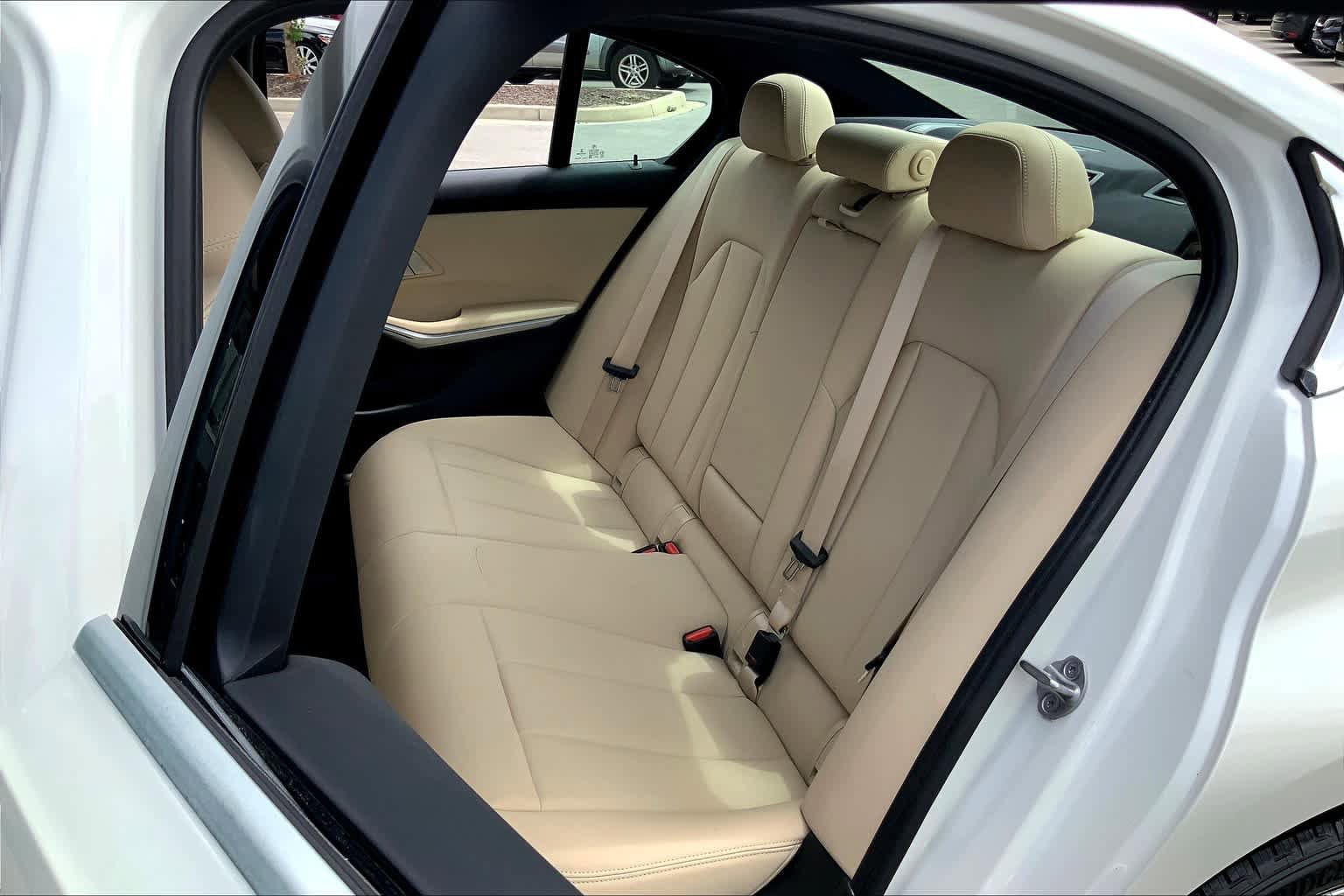 Used 2021 BMW 330i Sedan w/ Convenience Package RWD image 22
