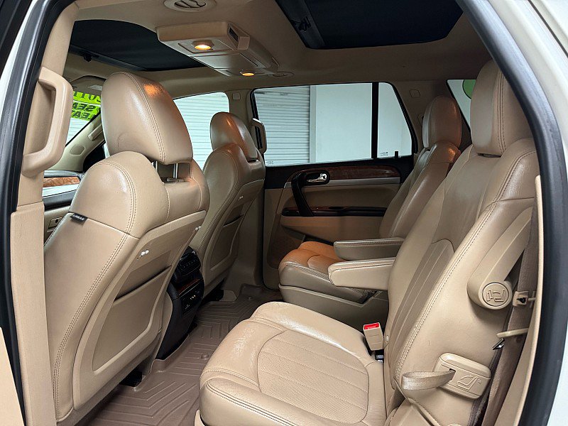 Used 2011 Buick Enclave CXL image 11