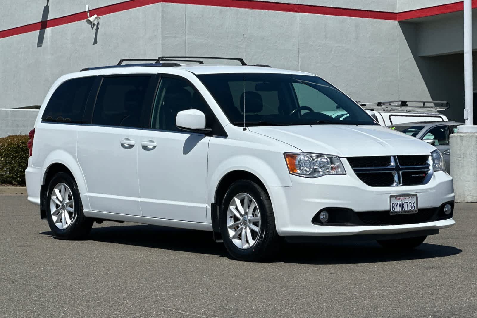 Used 2019 Dodge Grand Caravan SXT FWD image 5