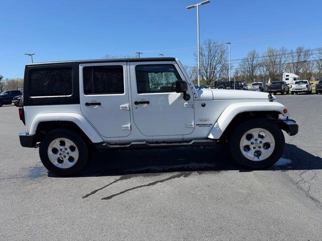 Used 2015 Jeep Wrangler Unlimited Sahara w/ Connectivity Group image 16