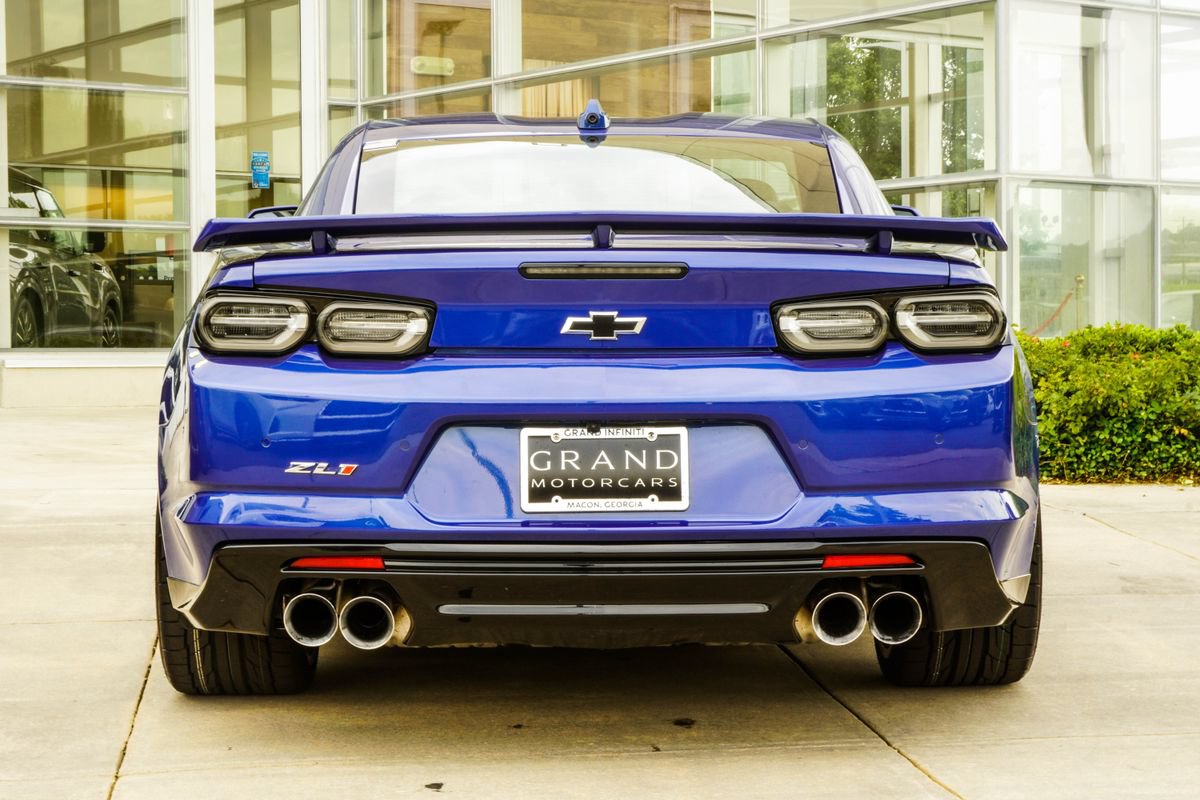 Used 2022 Chevrolet Camaro ZL1 RWD image 11