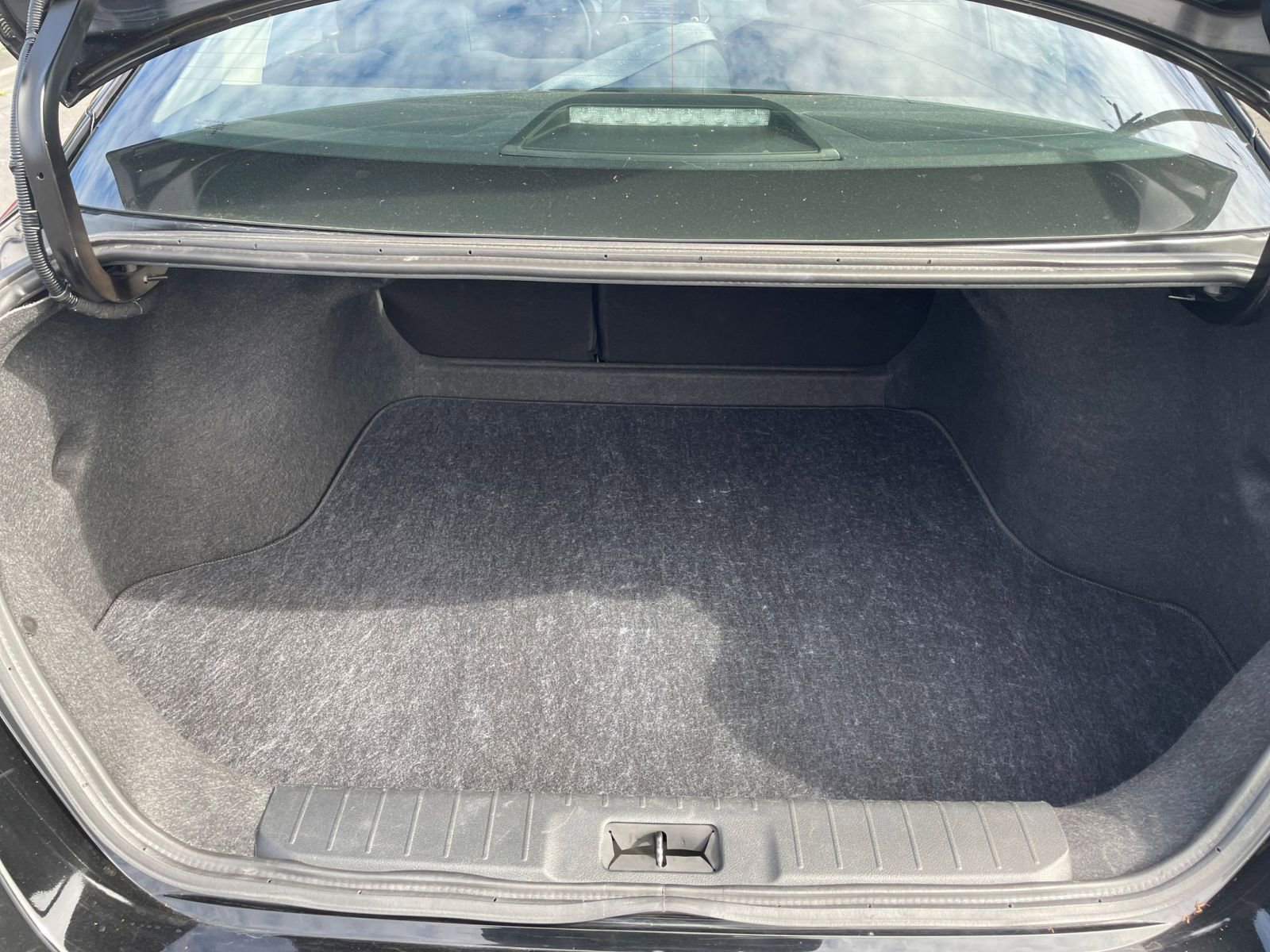 Used 2025 Nissan Sentra SV FWD image 29