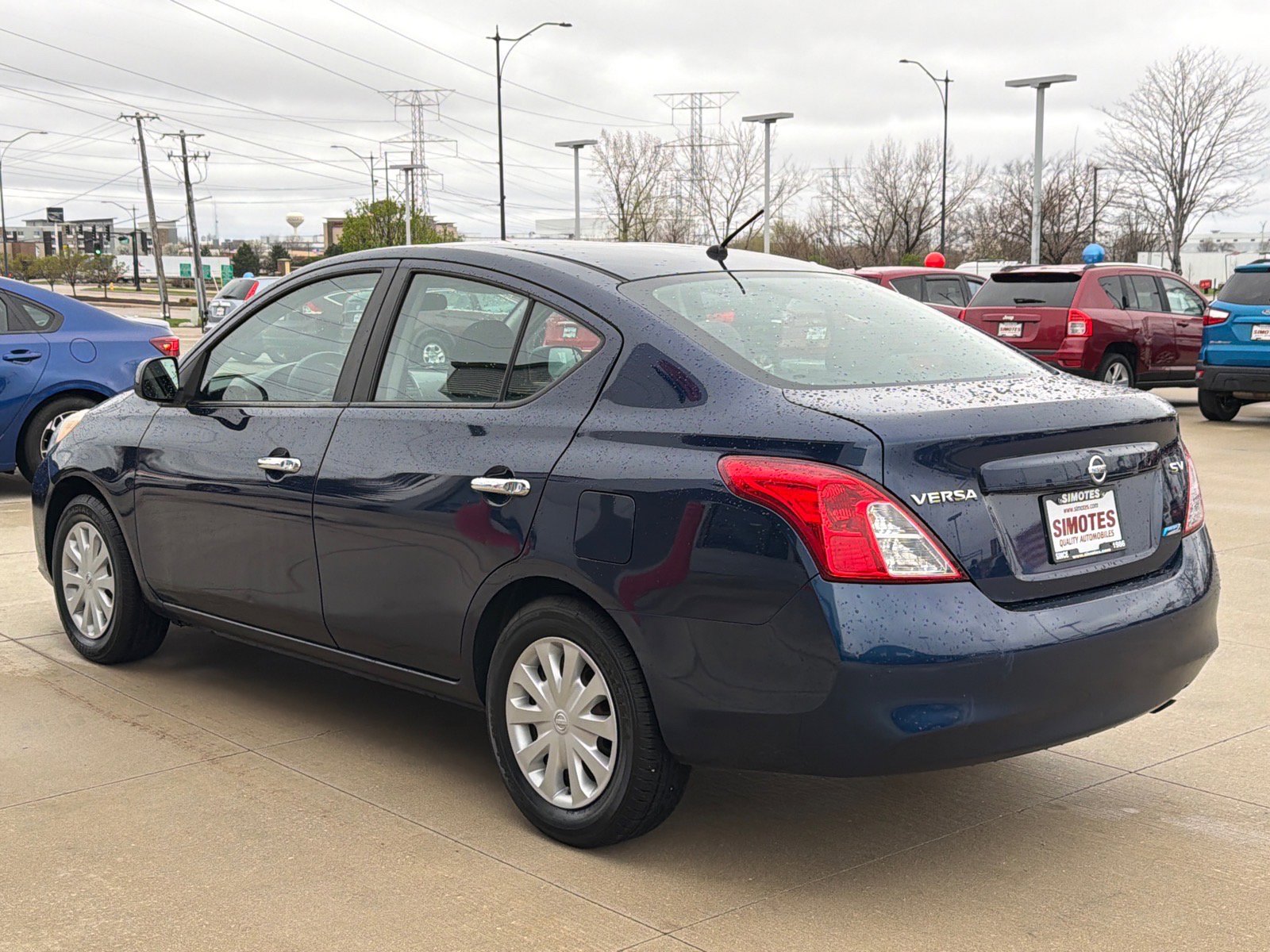 Used 2012 Nissan Versa SV w/ Convenience Pkg FWD image 6