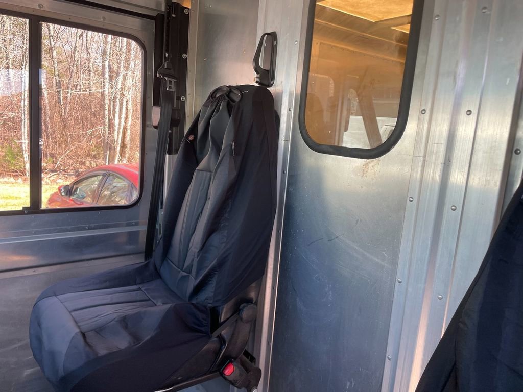 Used 2016 Ford E-350 and Econoline 350 Super Duty w/ A/C Prep Package RWD image 15