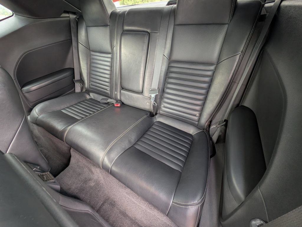 Used 2009 Dodge Challenger R/T RWD image 23