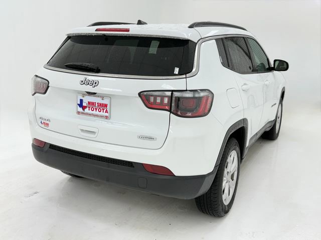 Used 2024 Jeep Compass Latitude image 40