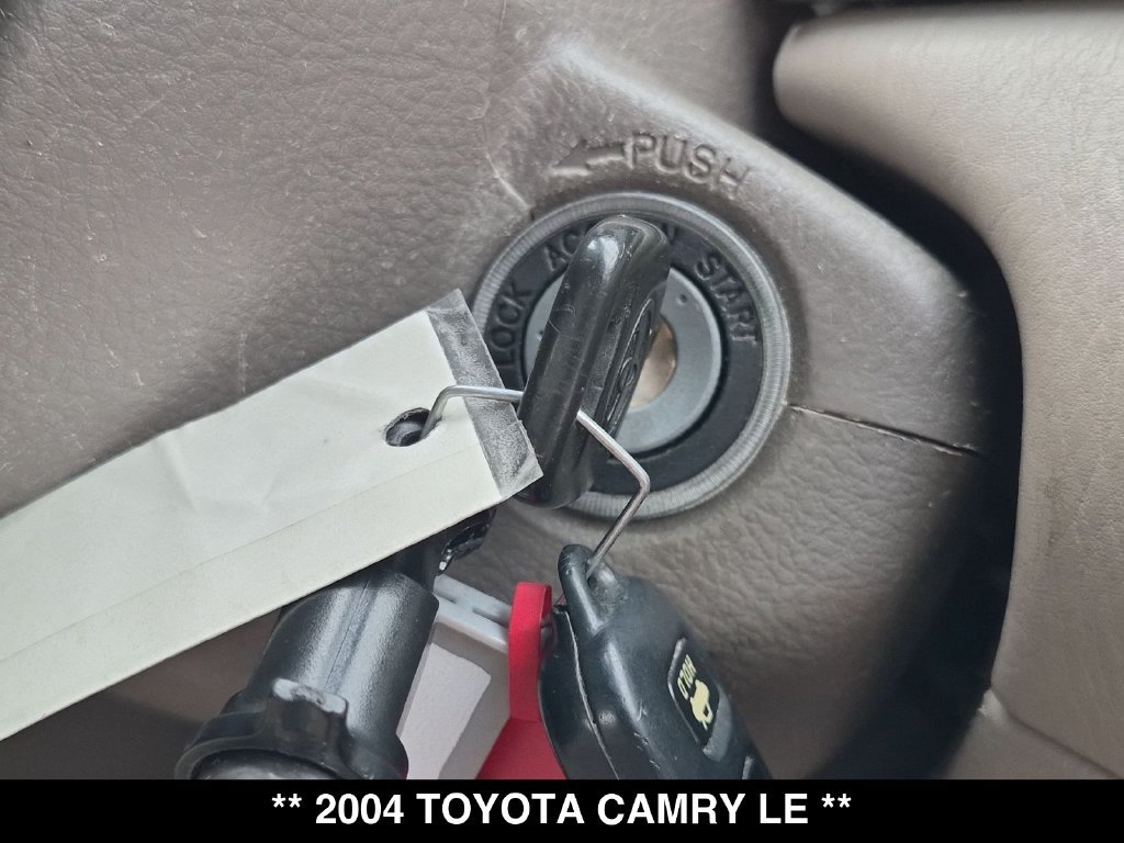 Used 2004 Toyota Camry LE w/ Limited Edition Pkg FWD image 24