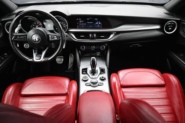 Used 2023 Alfa Romeo Stelvio Veloce AWD/4WD image 11