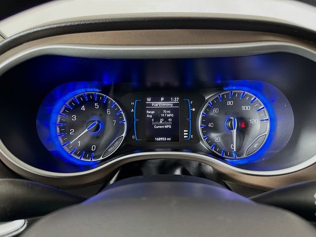 Used 2017 Chrysler Pacifica Touring Plus w/ Tire & Wheel Group image 12