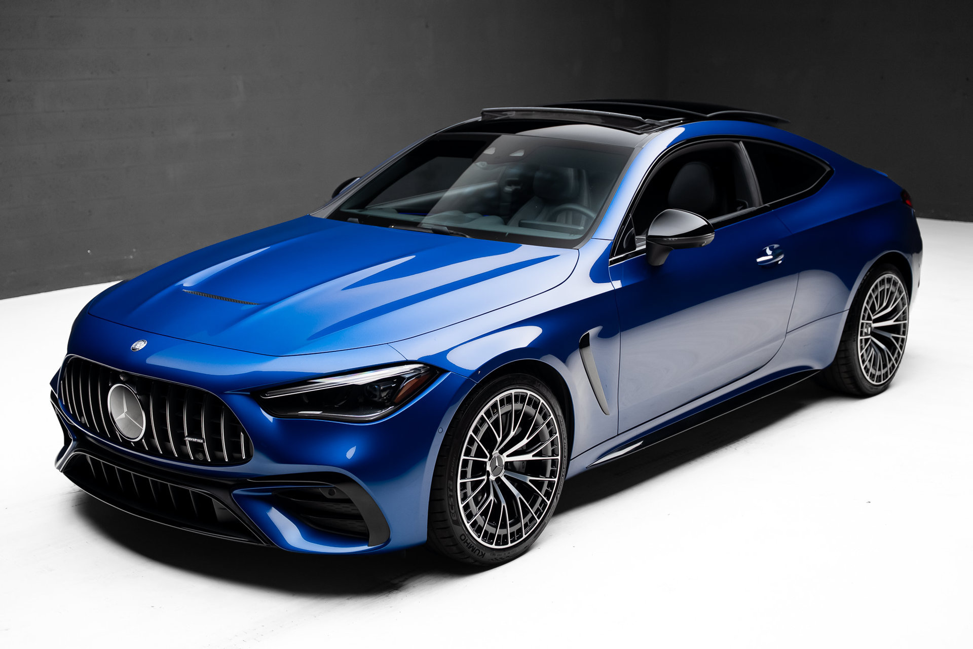Used 2024 Mercedes-Benz CLE 53 AMG 4MATIC w/ Driver Assistance Package image 5