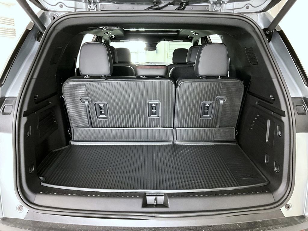 New 2026 Chevrolet Traverse Z71 w/ Enhanced Driving Package image 12