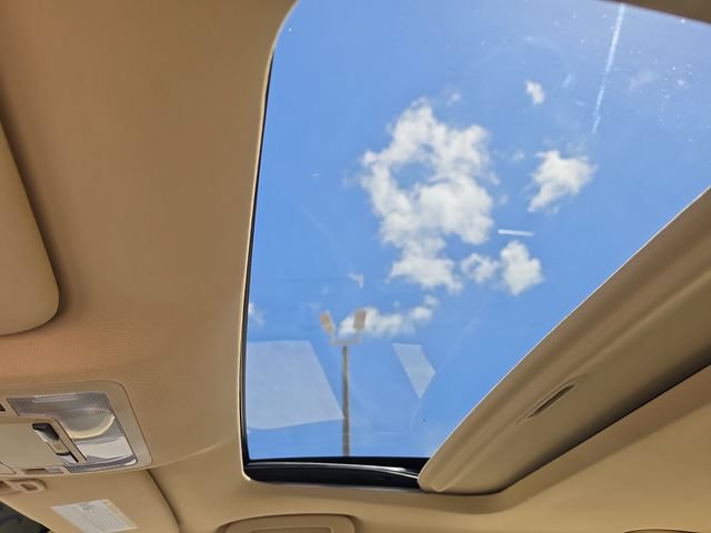 Used 2013 Toyota Avalon XLE Premium FWD image 31