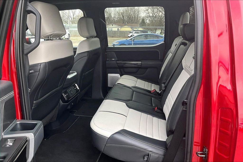 Used 2025 Ford F150 Lightning Platinum image 11