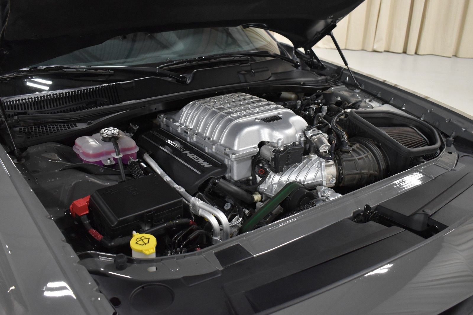 Used 2019 Dodge Challenger SRT Hellcat Redeye RWD image 18