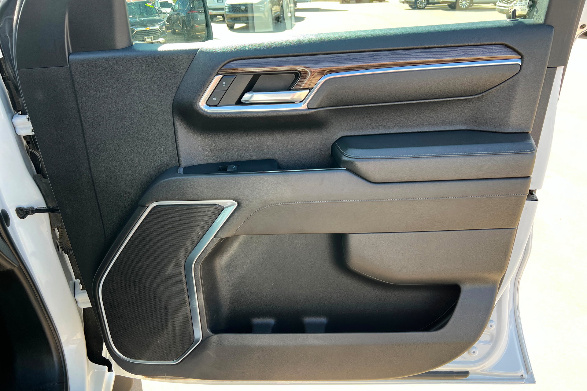 Used 2022 Chevrolet Silverado 1500 RST AWD/4WD image 23