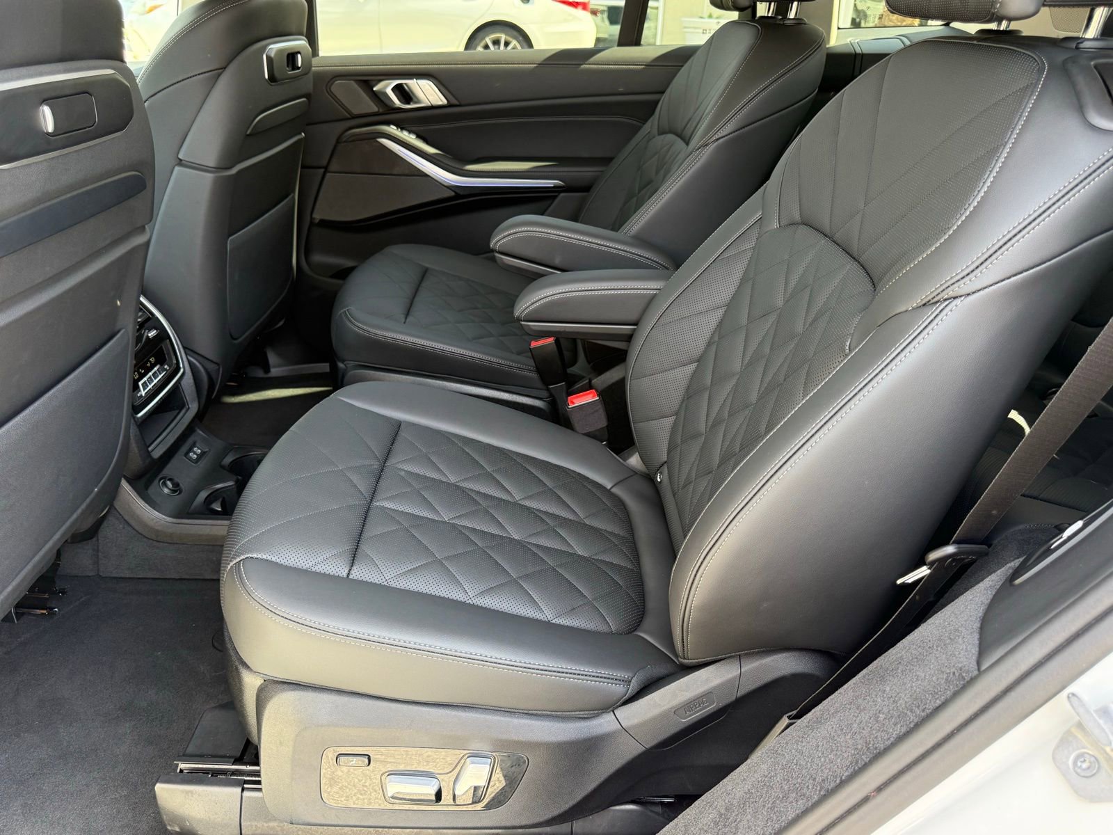 Used 2026 BMW X7 xDrive40i image 33
