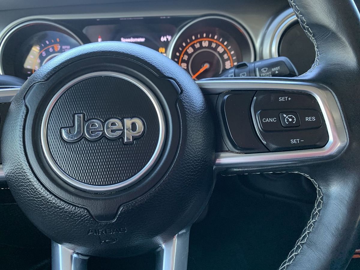 Used 2019 Jeep Wrangler Unlimited Sahara w/ Uconnect 4C Nav & Sound Group AWD/4WD image 22