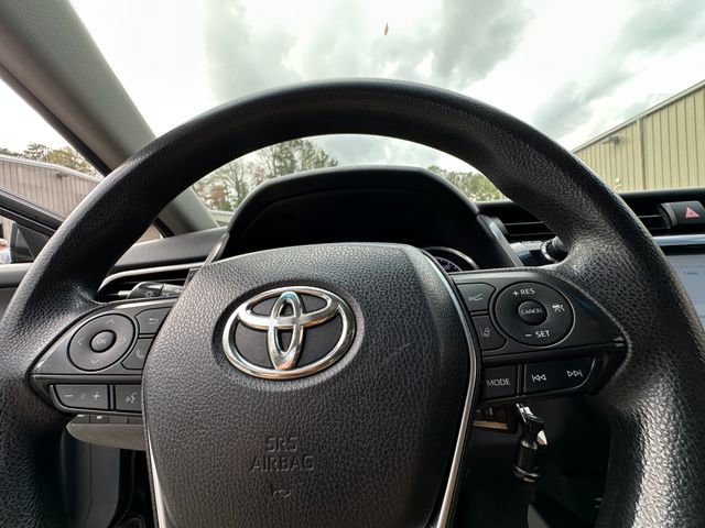 Used 2018 Toyota Camry L image 24