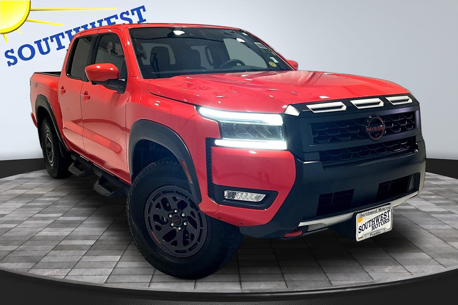 Used 2025 Nissan Frontier PRO-4X w/ Pro Premium Package AWD/4WD image 3