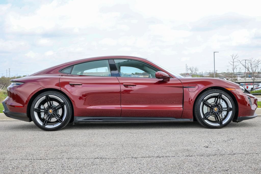 Certified 2022 Porsche Taycan GTS image 15