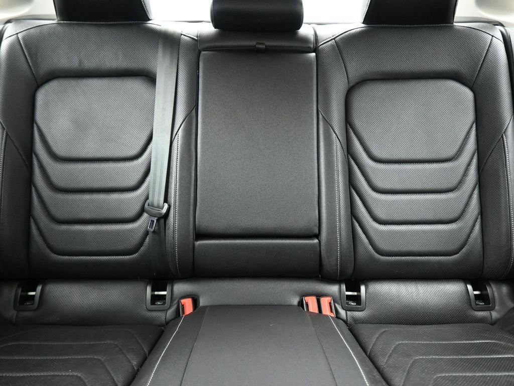 Used 2021 Volkswagen Jetta SEL Premium image 29