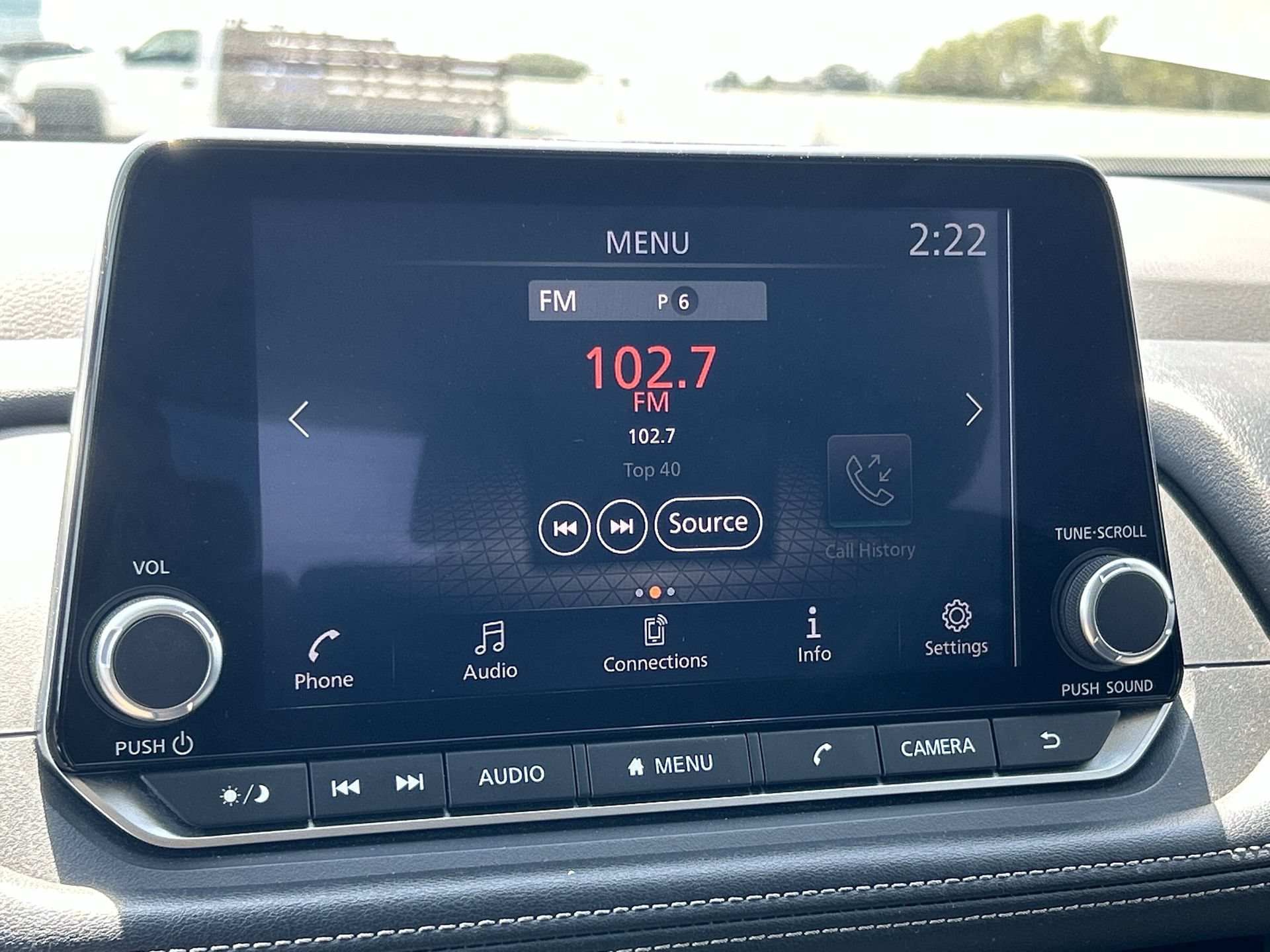 Used 2024 Nissan Rogue S AWD/4WD image 12