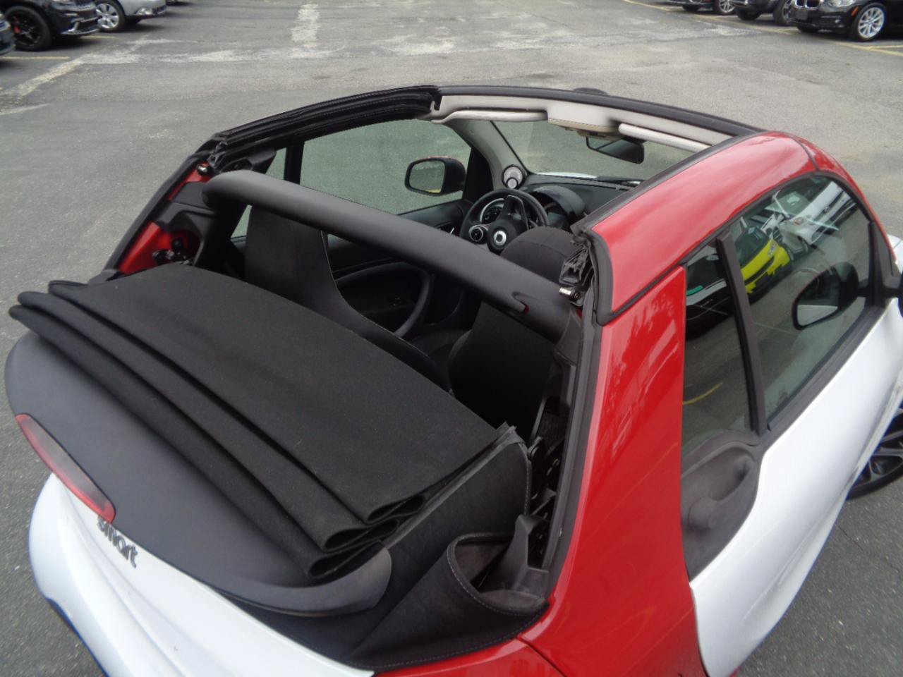 Used 2017 smart fortwo passion RWD image 5