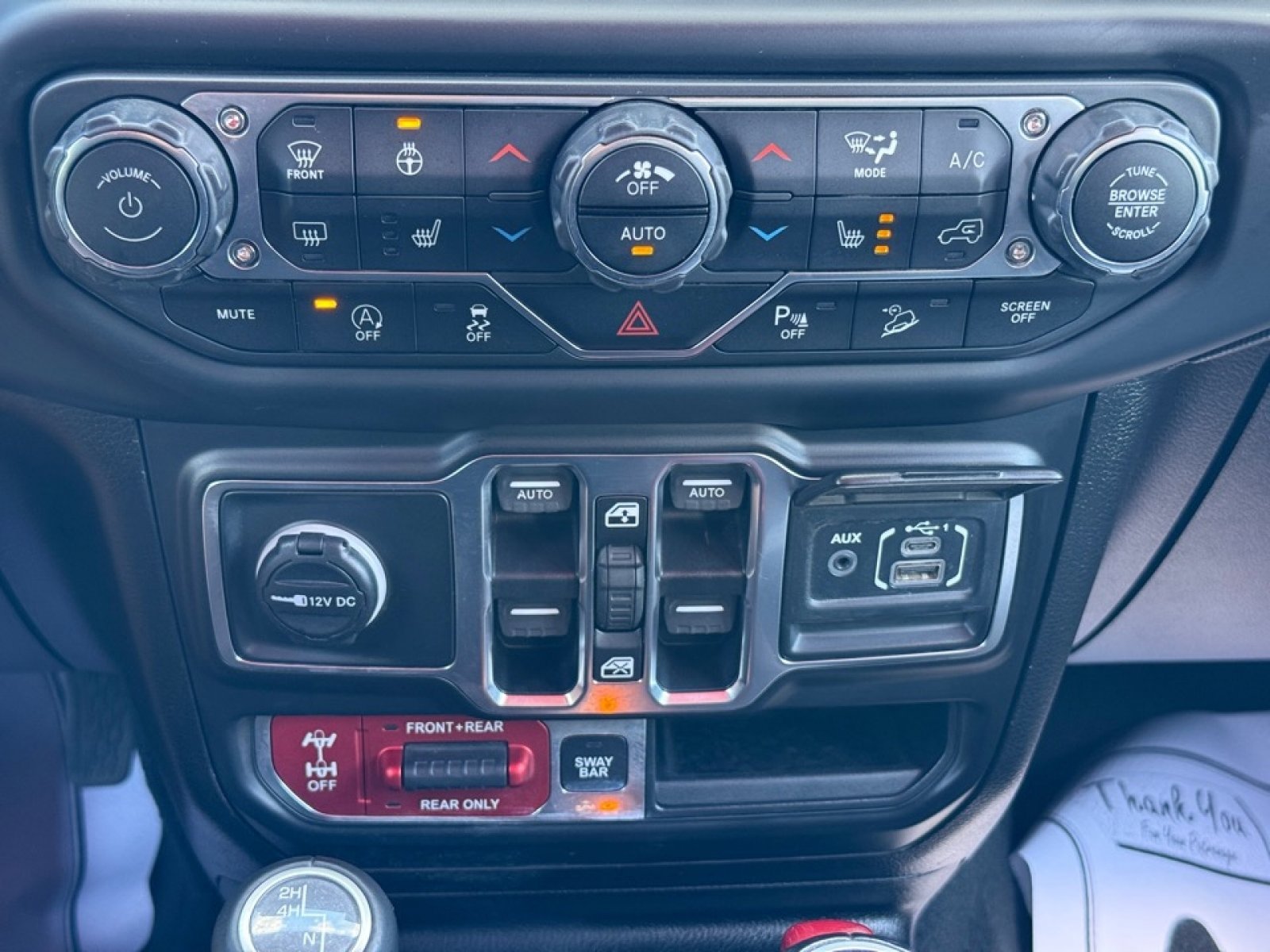 Used 2018 Jeep Wrangler Unlimited Rubicon AWD/4WD image 18