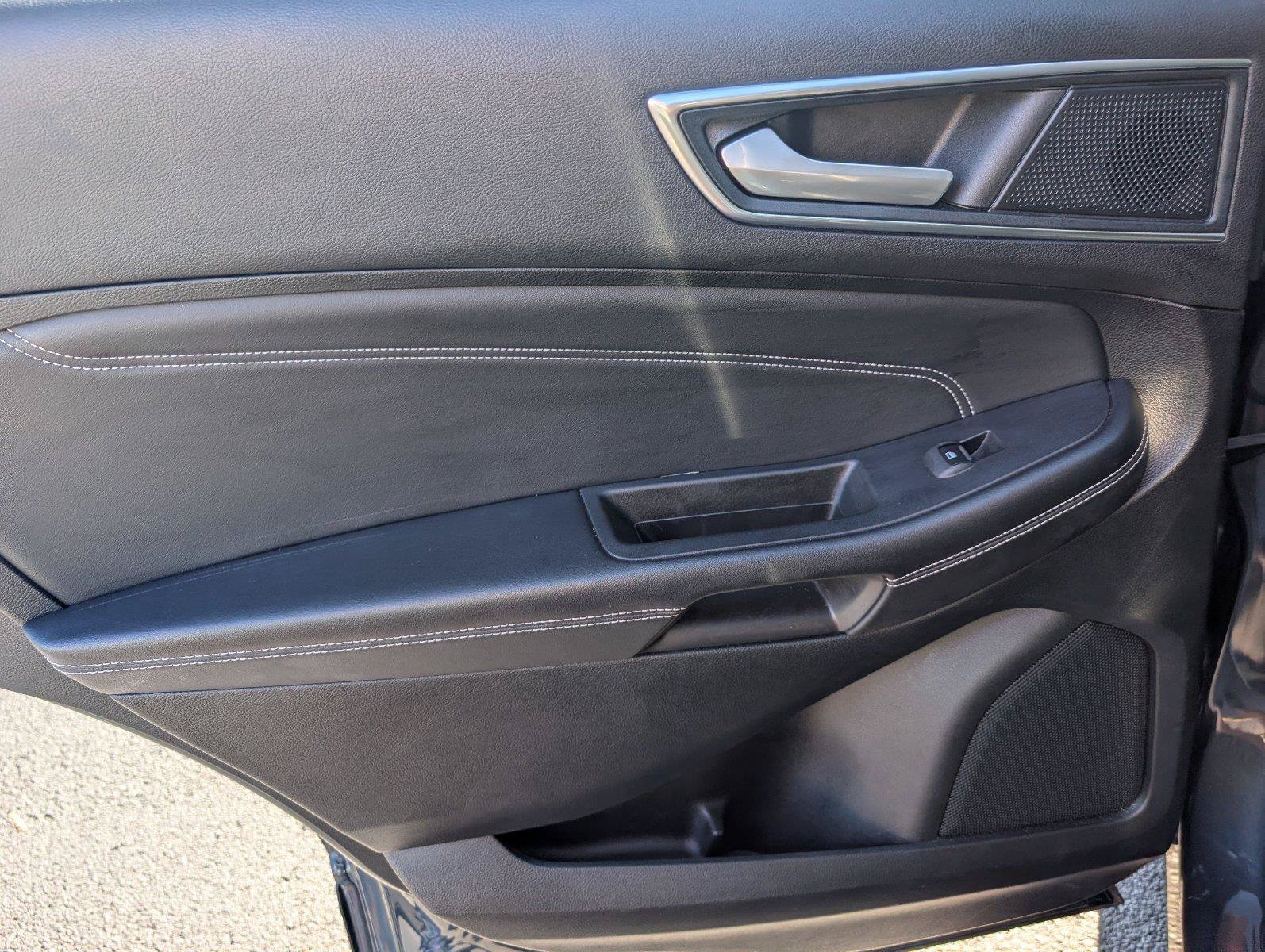 Used 2024 Ford Edge Titanium AWD/4WD image 36