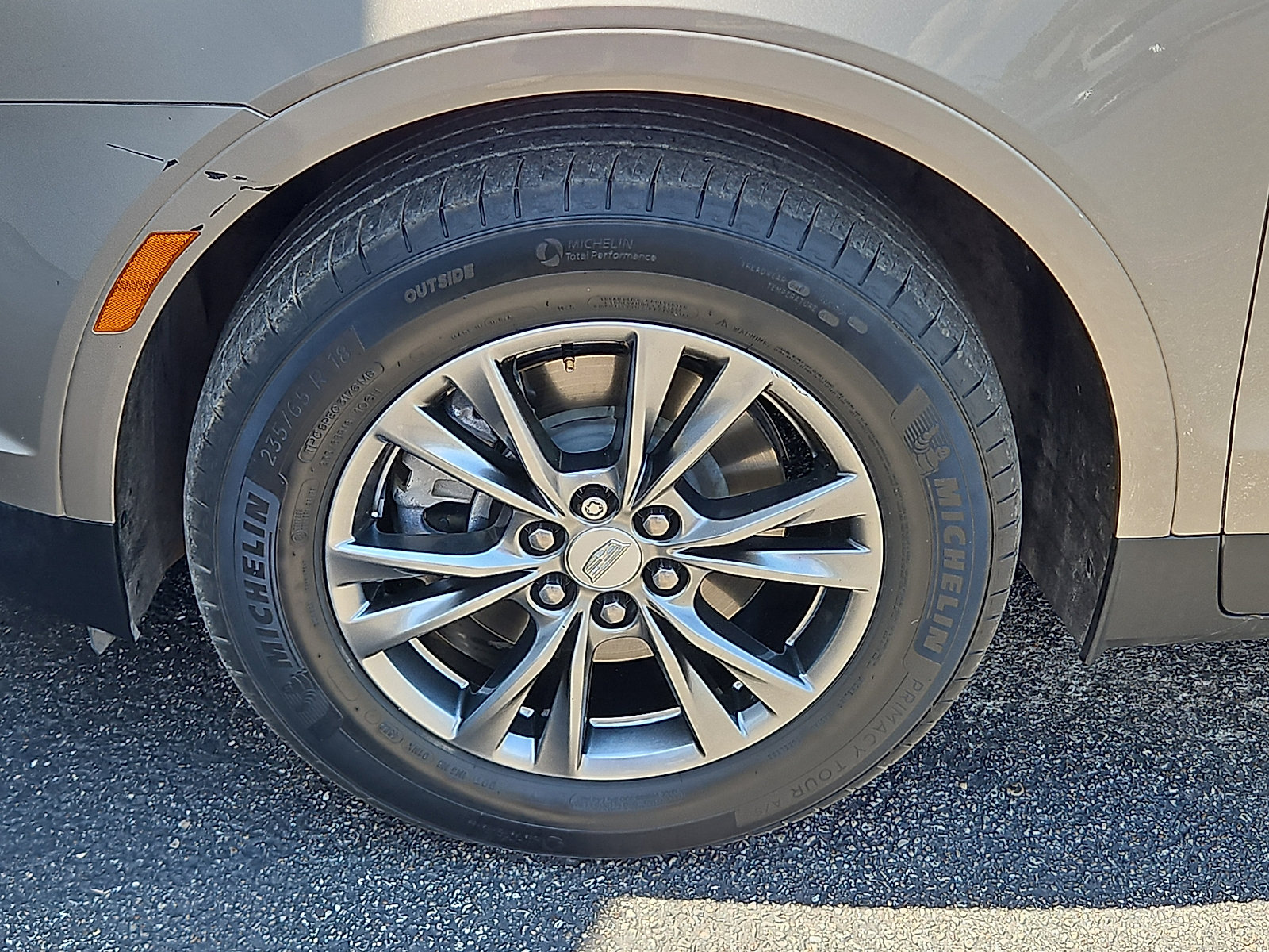 Certified 2023 Cadillac XT5 Premium Luxury w/ LPO, Floor Liner Package FWD image 7
