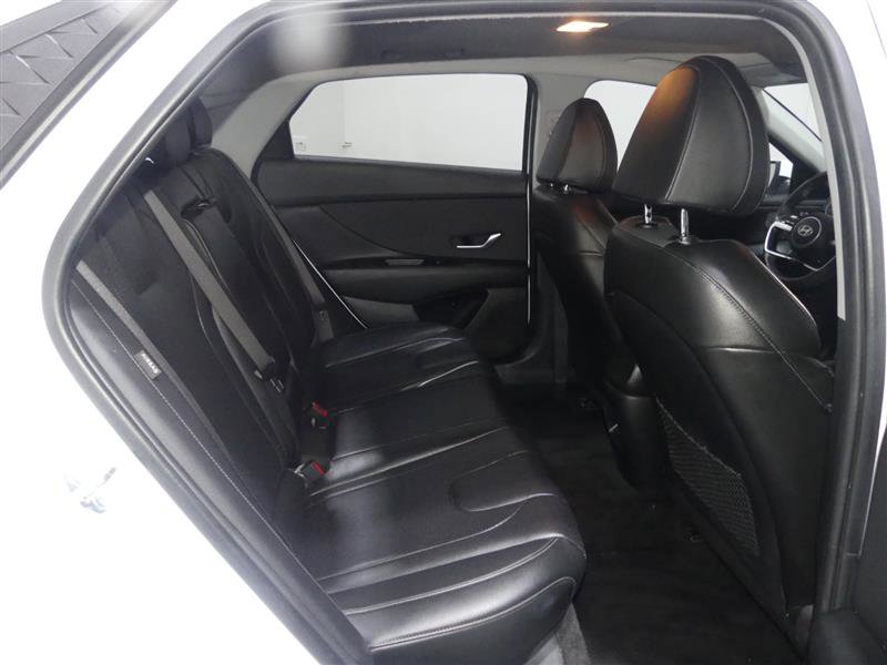 Used 2025 Hyundai Elantra Limited FWD image 28