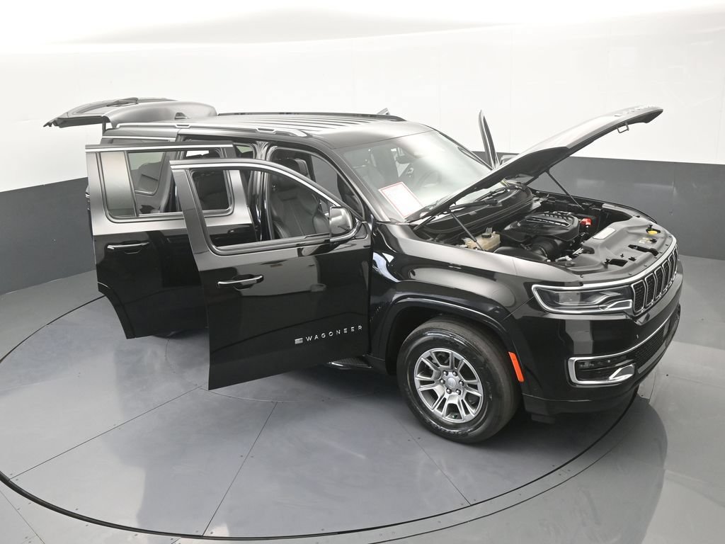 Used 2023 Jeep Wagoneer 4WD image 78