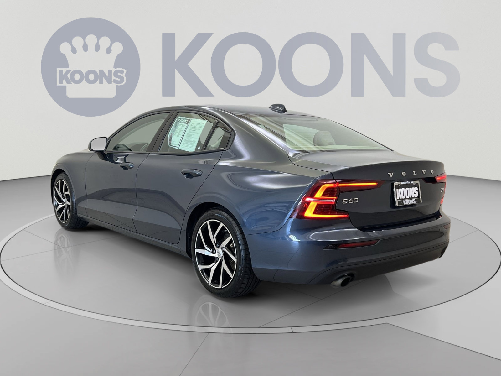 Used 2020 Volvo S60 T5 Momentum FWD image 7