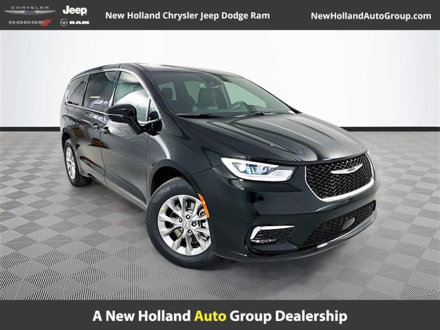 New 2026 Chrysler Pacifica Select video 1