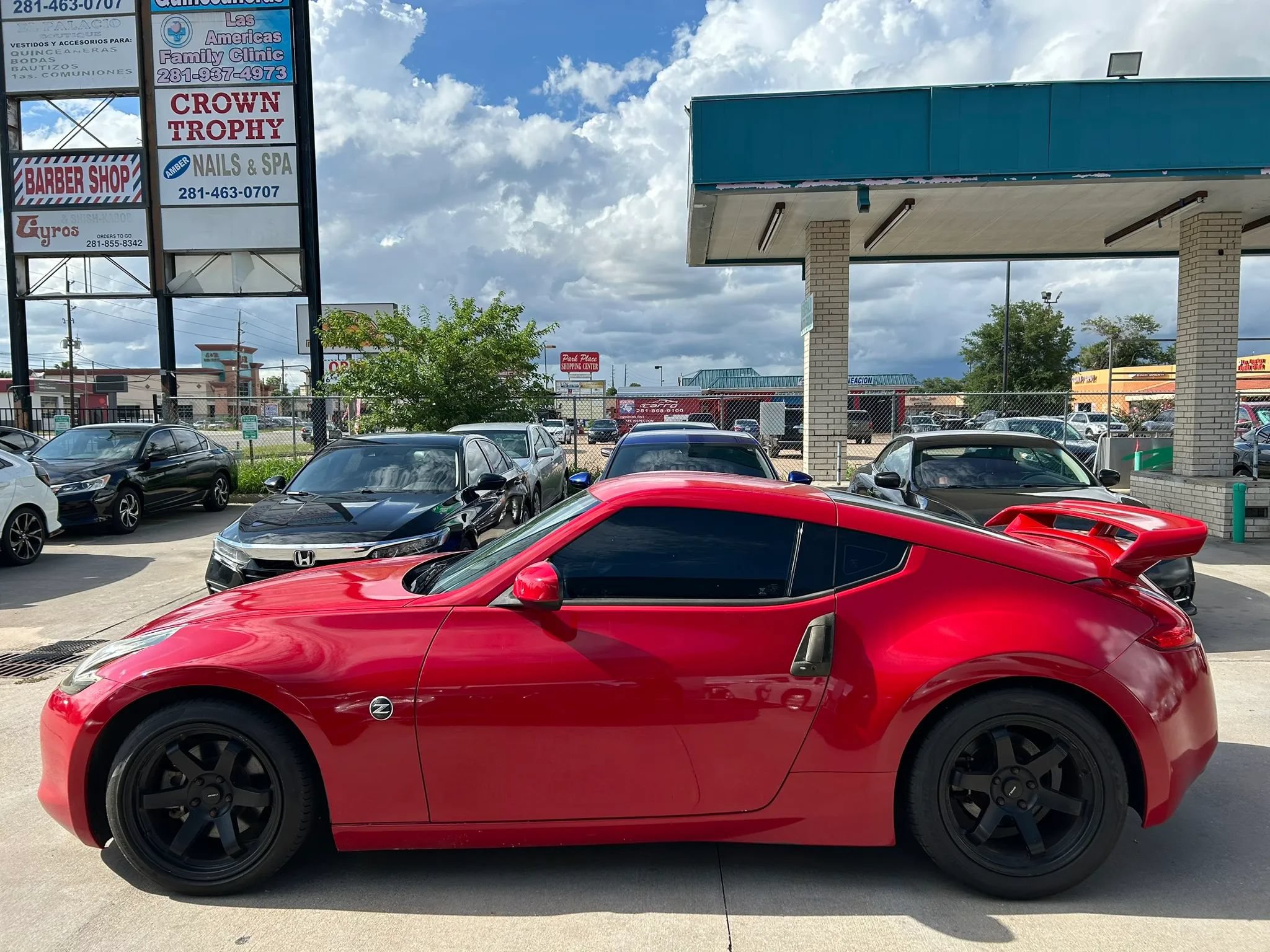 Used 2012 Nissan 370Z Coupe RWD image 2