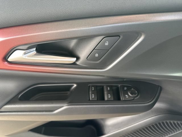 New 2026 Chevrolet Equinox EV RS FWD image 27