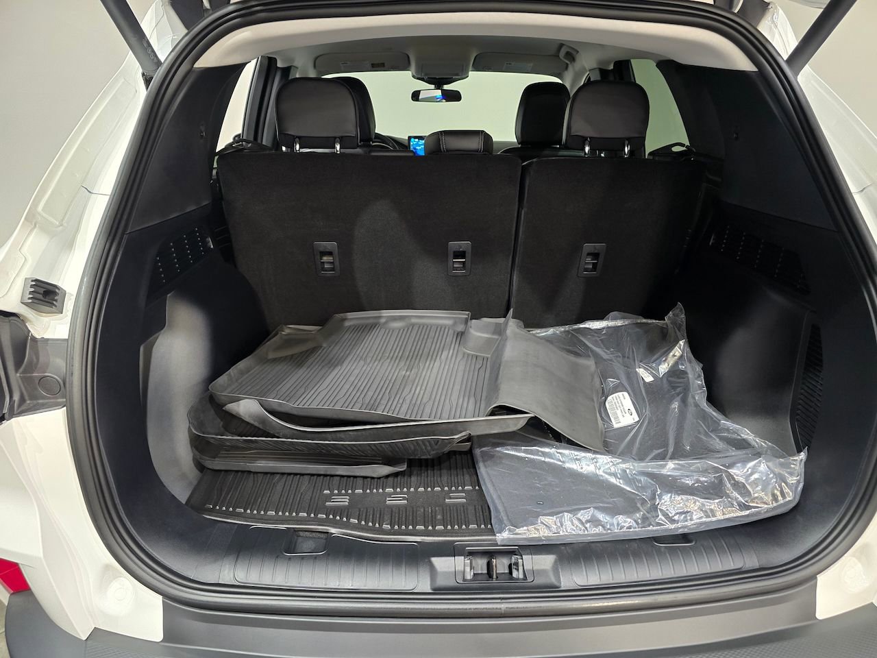 New 2026 Ford Escape SE w/ Class II Trailer Tow Package image 10