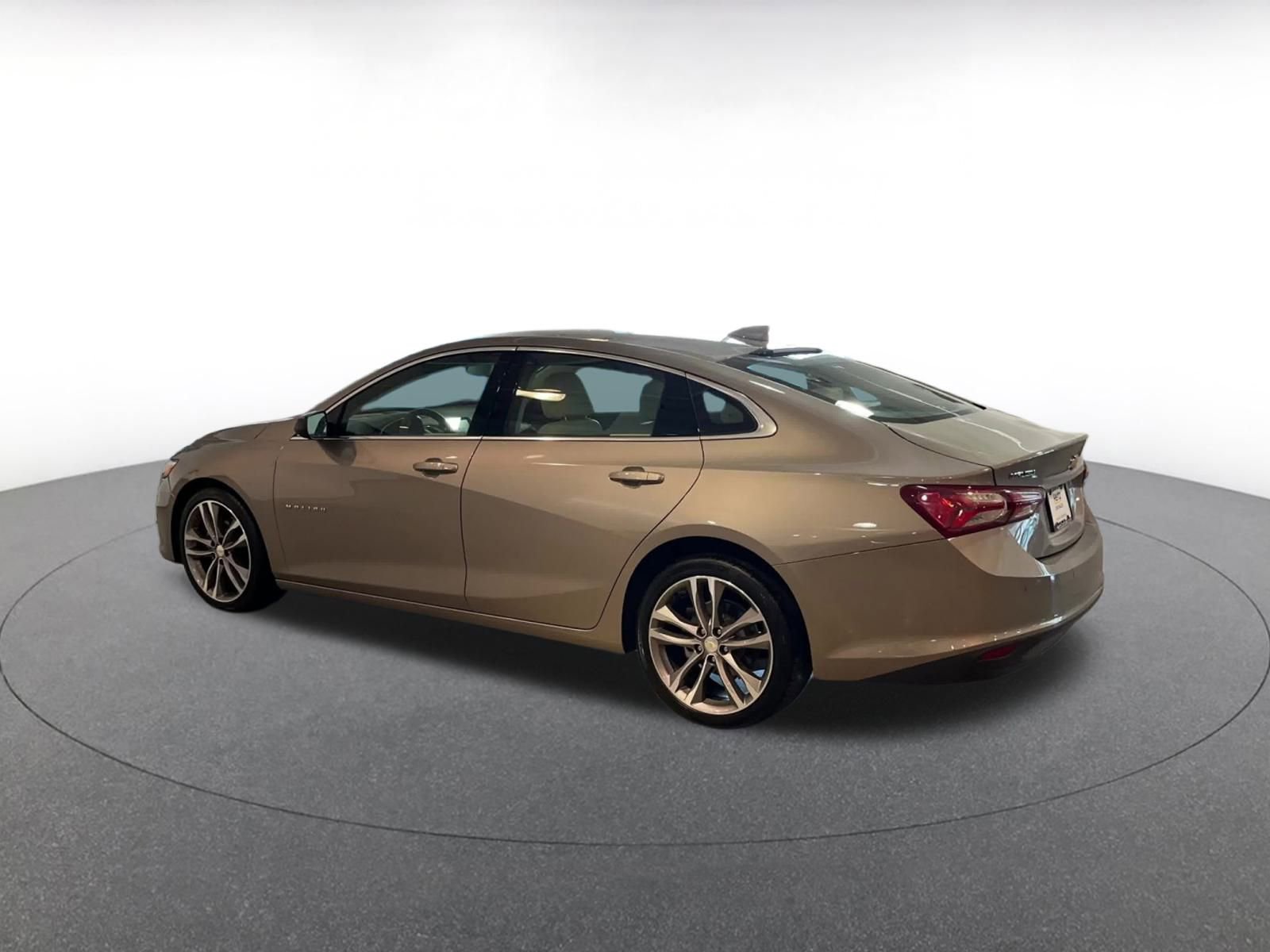 Used 2024 Chevrolet Malibu LT image 10