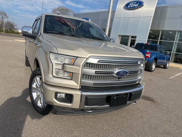 Used 2017 Ford F150 Platinum w/ Equipment Group 701A Luxury image 5