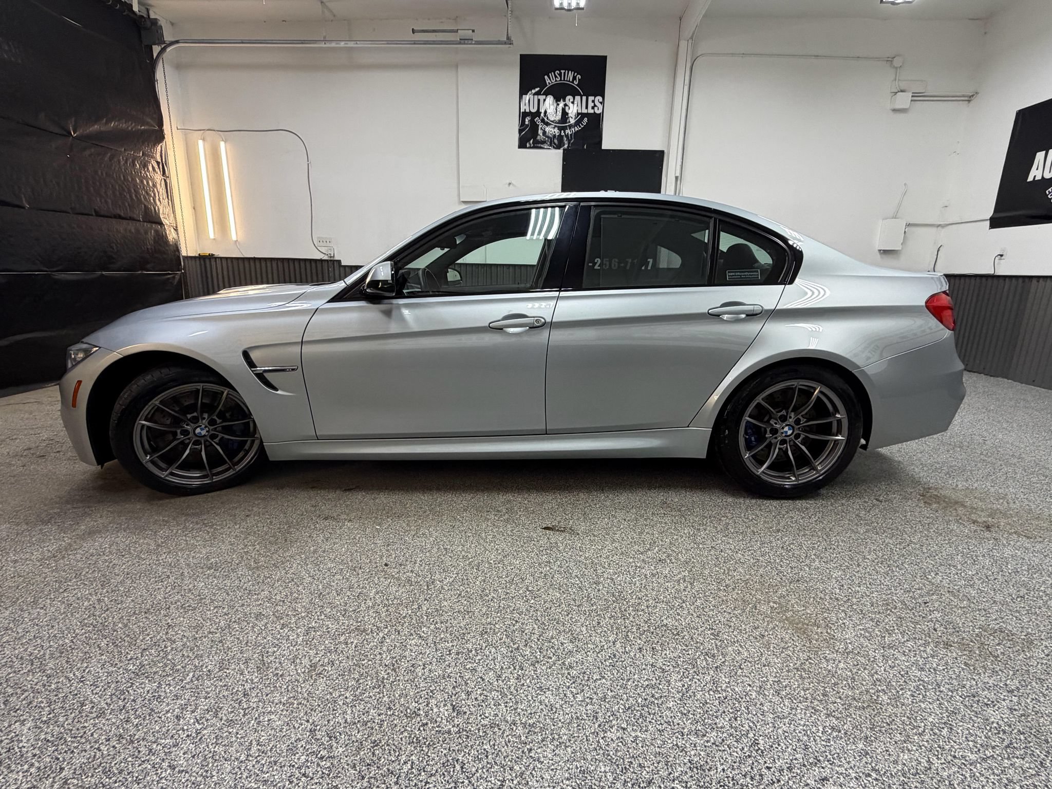 Used 2015 BMW M3 RWD image 7