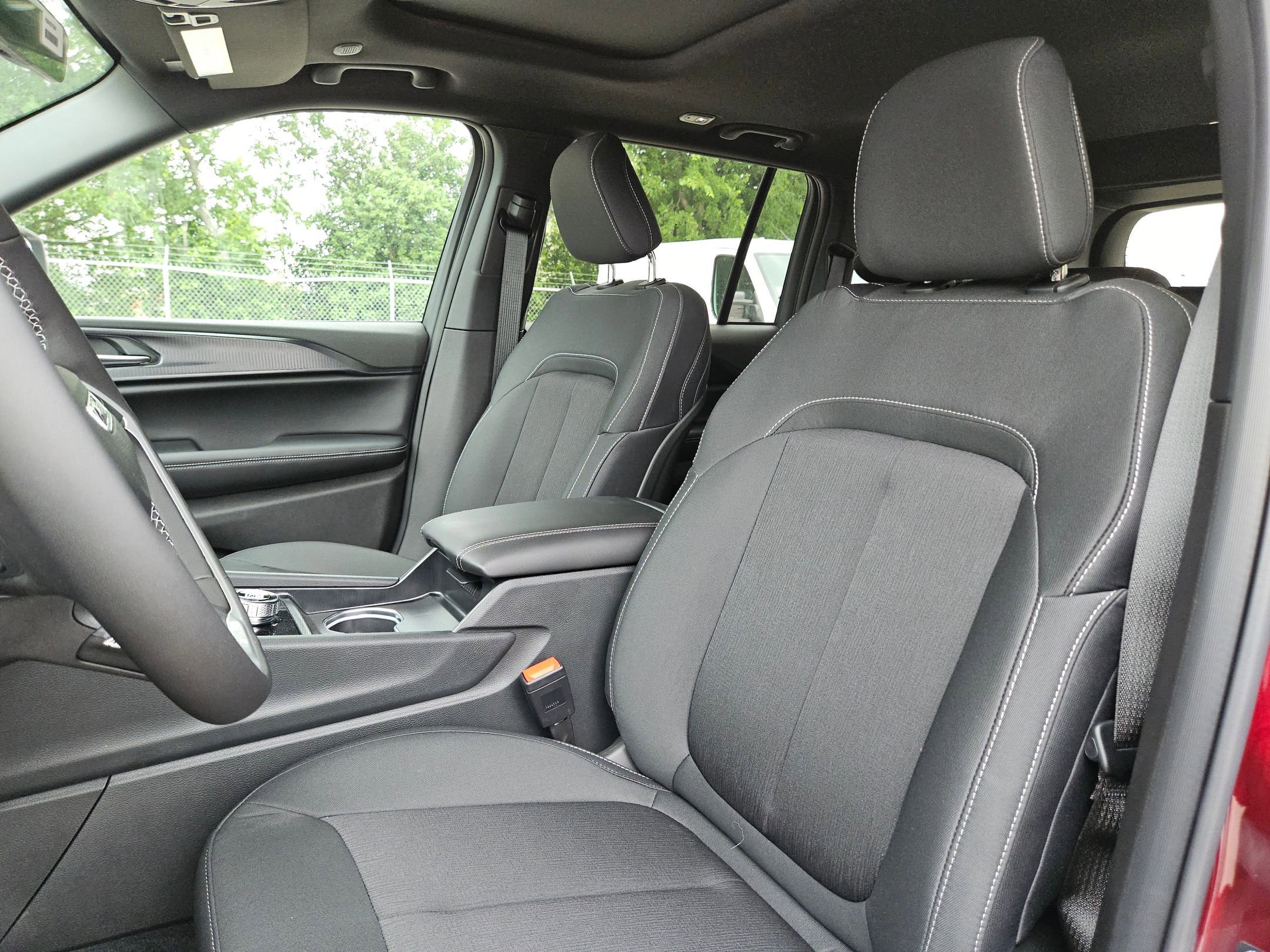 New 2026 Jeep Grand Cherokee Laredo X RWD image 12