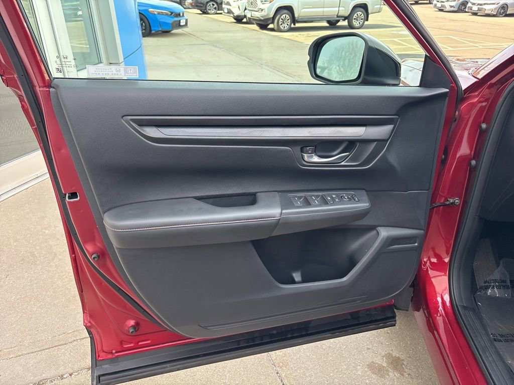 Used 2023 Honda CR-V Sport image 11